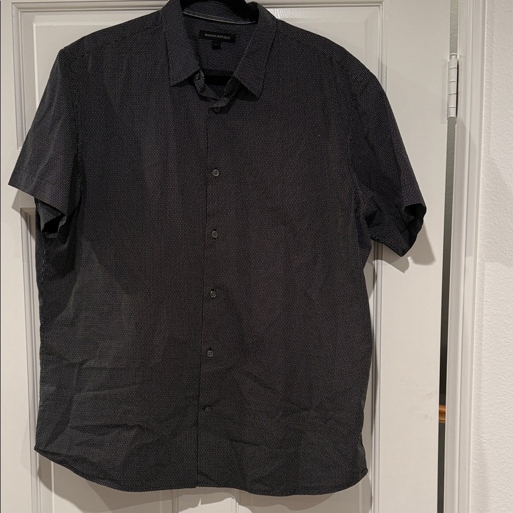 Banana Republic Black/ White dot Short Sleeve Shirt